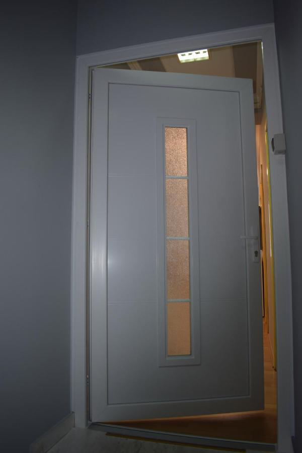 Klara'S Apartment Ni 외부 사진